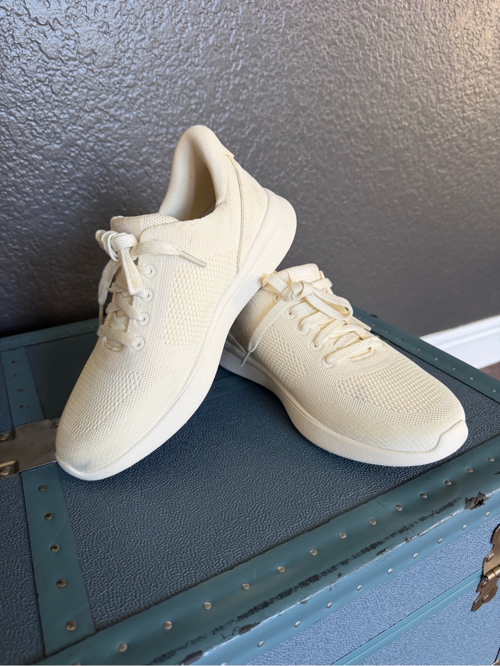 Kizik Lightweight Knit Sneakers in Cream - Comfortable Everyday Shoe